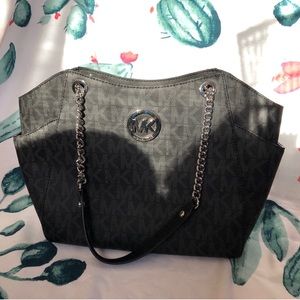 Michael Kors medium size chain purse